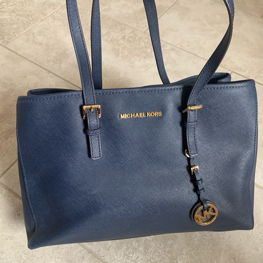 Michael Kors saffiano leather shoulder bag